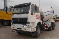 中國重汽 金王子 340馬力 6X4 混凝土攪拌車(chē)(ZZ5251GJBN3841C)