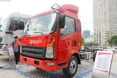 中國重汽 HOWO中卡 154馬力 4X2 載貨車(chē)(底盤(pán))(ZZ1087F381CD183)