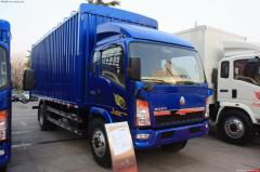 中國重汽 HOWO中卡 140馬力 4X2 廂式載貨車(chē)(ZZ5167CPYG4715C1)