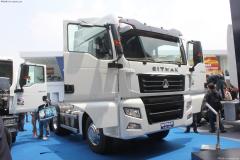 中國重汽 SITRAK C7H重卡 440馬力 6X4 (寬體高頂駕駛室)牽引車(chē)(ZZ4255V324HD1B)