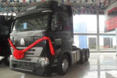 中國重汽 HOWO A7系重卡 380馬力 6X4 牽引車(chē)(駕駛室A7-G)(發(fā)動(dòng)機D12.38)(ZZ4257N3247N1B)