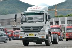 中國重汽 金王子重卡 300馬力 4X2 牽引車(chē)(半高頂)(ZZ4181M3611D1)