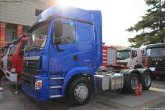 中國重汽 豪運重卡 375馬力 6X4 牽引車(chē)(ZZ4255N3245C)