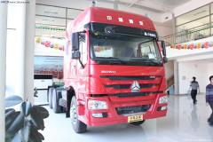 中國重汽 HOWO重卡 336馬力 6X4 牽引車(chē)(全能一版 HW76)(變速器HW20716A)(ZZ4257N3247C1)