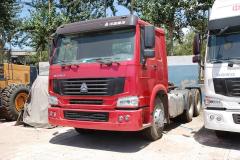中國重汽 HOWO重卡 420馬力 6X4 牽引車(chē)(至尊版)(ZZ4257V3249W)
