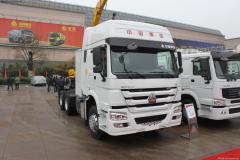 中國重汽 HOWO重卡 340馬力 6X4 LNG牽引車(chē)(ZZ4257N3847D1L)