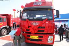解放 奧威(J5P)重卡 320馬力 8X4 倉柵載貨車(chē)(CA5312CLXYP21K2L2T4E)
