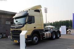 沃爾沃 FM重卡 460馬力 6X2 牽引車(chē)(金色)