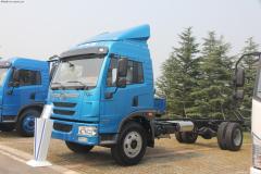解放 龍V中卡 140馬力 4X2 載貨車(chē)(底盤(pán))(CA5168XXYPK2L2EA80-1)