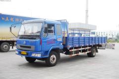 東風(fēng)柳汽 乘龍 140馬力 4X2 教練車(chē)(LZ1211LAP底盤(pán))