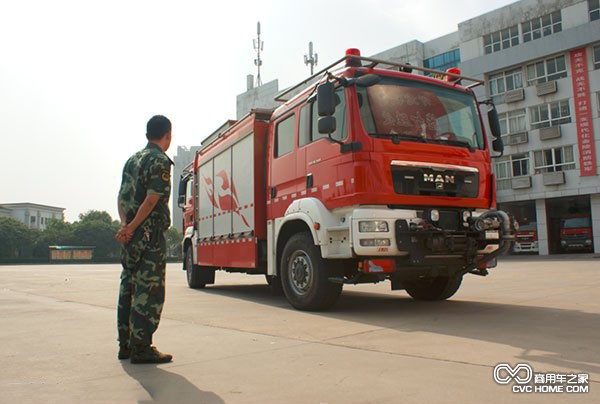 德國曼(MAN)TGM雙頭消防車(chē) 商用車(chē)之家