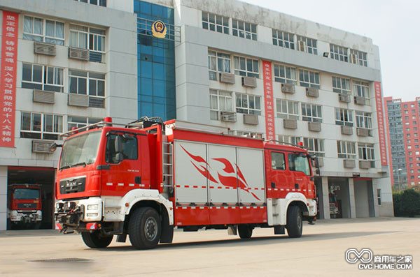 德國曼(MAN)TGM雙頭消防車(chē) 商用車(chē)之家3