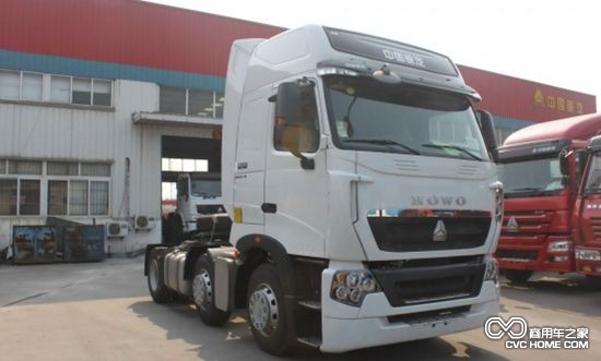 中國重汽HOWO T7H牽引車(chē)