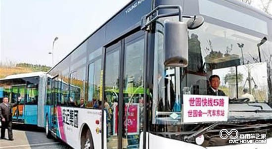 商用車(chē)之家 18米大通道公交車(chē)