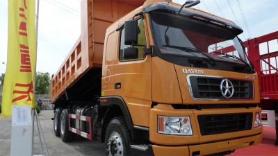 【圖集】2014北京車(chē)展 大運重卡 車(chē)展熱圖
