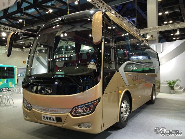 小龍威XMQ6901AY獲“最佳公路客車(chē)獎” 商用車(chē)之家