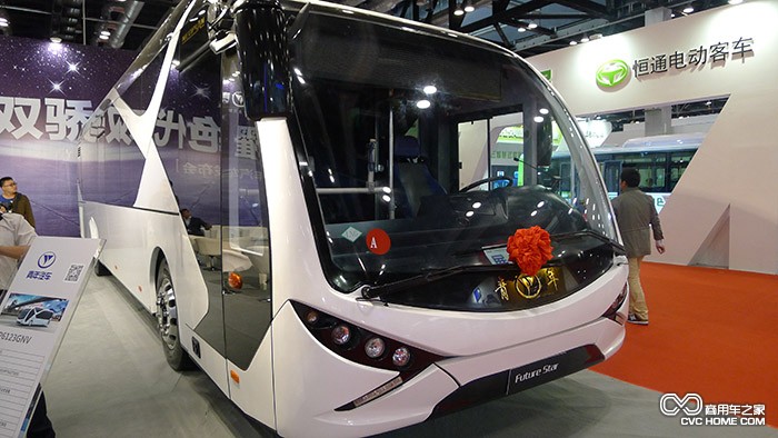 青年12米JNP6123GNV 商用車(chē)之家