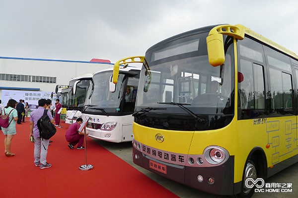 安凱客車(chē)亮相安徽新能源汽車(chē)發(fā)展國際論壇