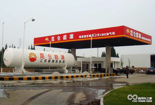 油價(jià)遭遇11連跌，LNG重卡何去何從