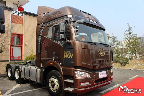 中國一汽J6牽引車(chē)