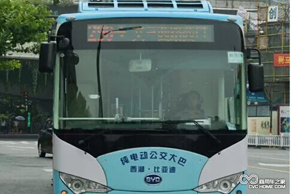 內置西湖芯 比亞迪新能源大巴余杭基地投產(chǎn)