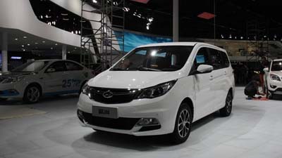 2015上海車(chē)展 長(cháng)安歐尚1.5自然吸氣車(chē)型