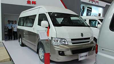 2015重慶車(chē)展金杯大海獅2.4旗艦版