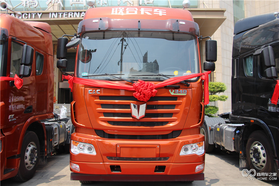 聯(lián)合卡車(chē)新V系340馬力6*2牽引車(chē)