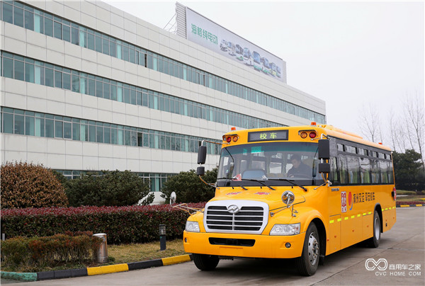 濱州交運采購的海格KLQ6106校車(chē).JPG