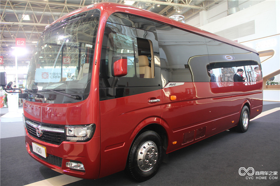 2016北京道路運輸展 中航愛(ài)唯客V20燃油版客車(chē)