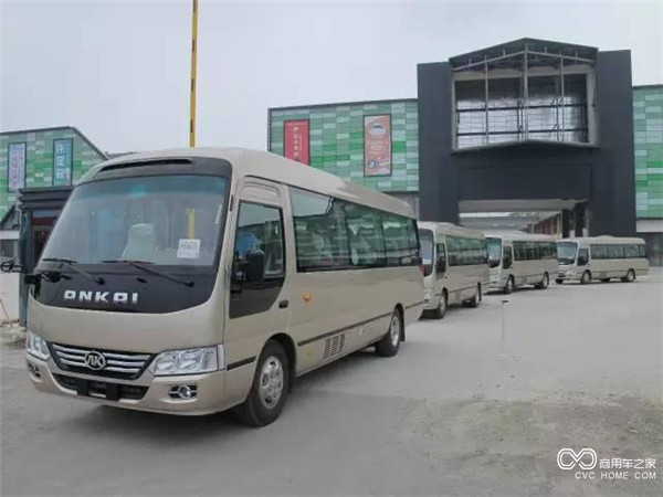 寶斯通K7實(shí)現了高鐵接駁的無(wú)縫換乘.jpg