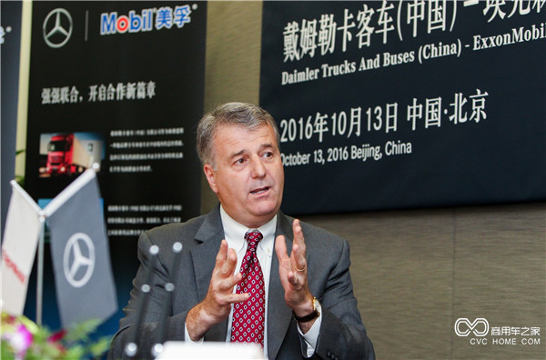 ?？松梨谌驊鹇钥蛻?hù)銷(xiāo)售總裁Tim Hinchman先生致辭.JPG