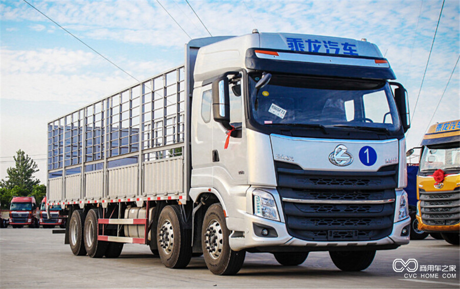 東風(fēng)柳汽 乘龍H7重卡 350馬力 8X4 9.6米排半倉柵式載貨車(chē)(LZ5310CCYQELA)