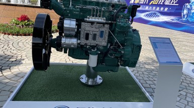 解放動(dòng)力 鉑威系列 CA4DLD-E6 系列柴油機