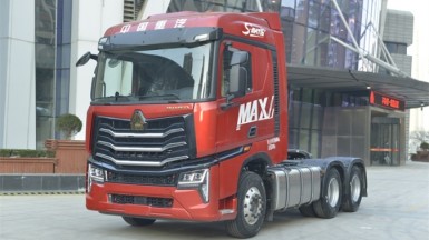 豪沃MAX 6X4牽引車(chē)